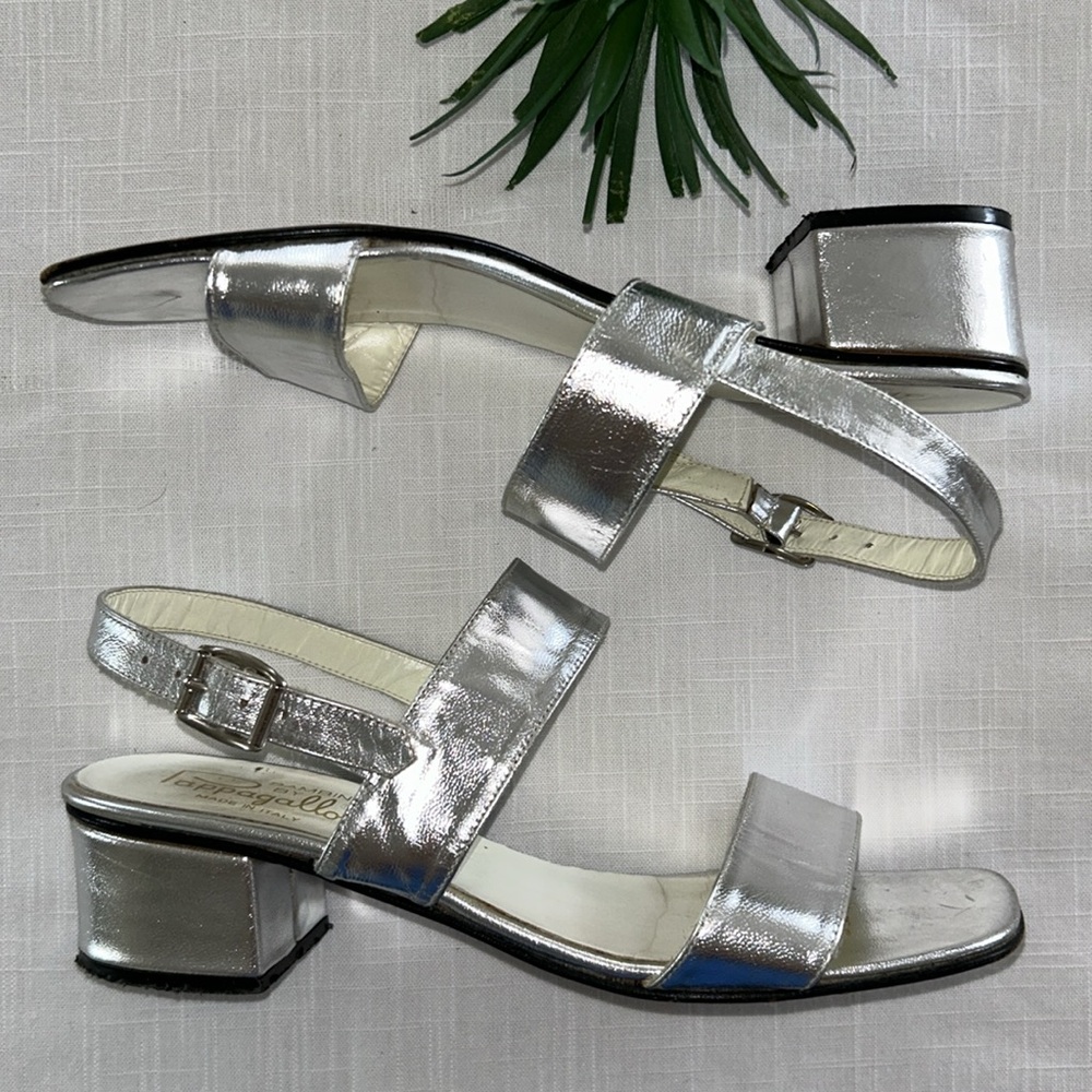 Vintage Pappagallo Italian Silver Sandals